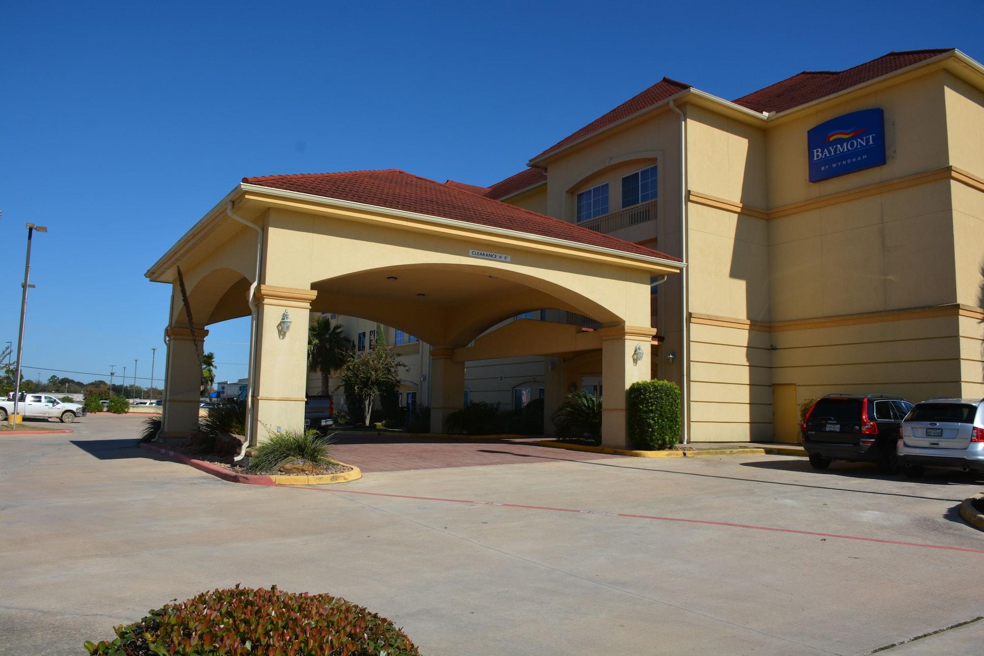 Baymont Inn & Suites Brenham Extérieur photo
