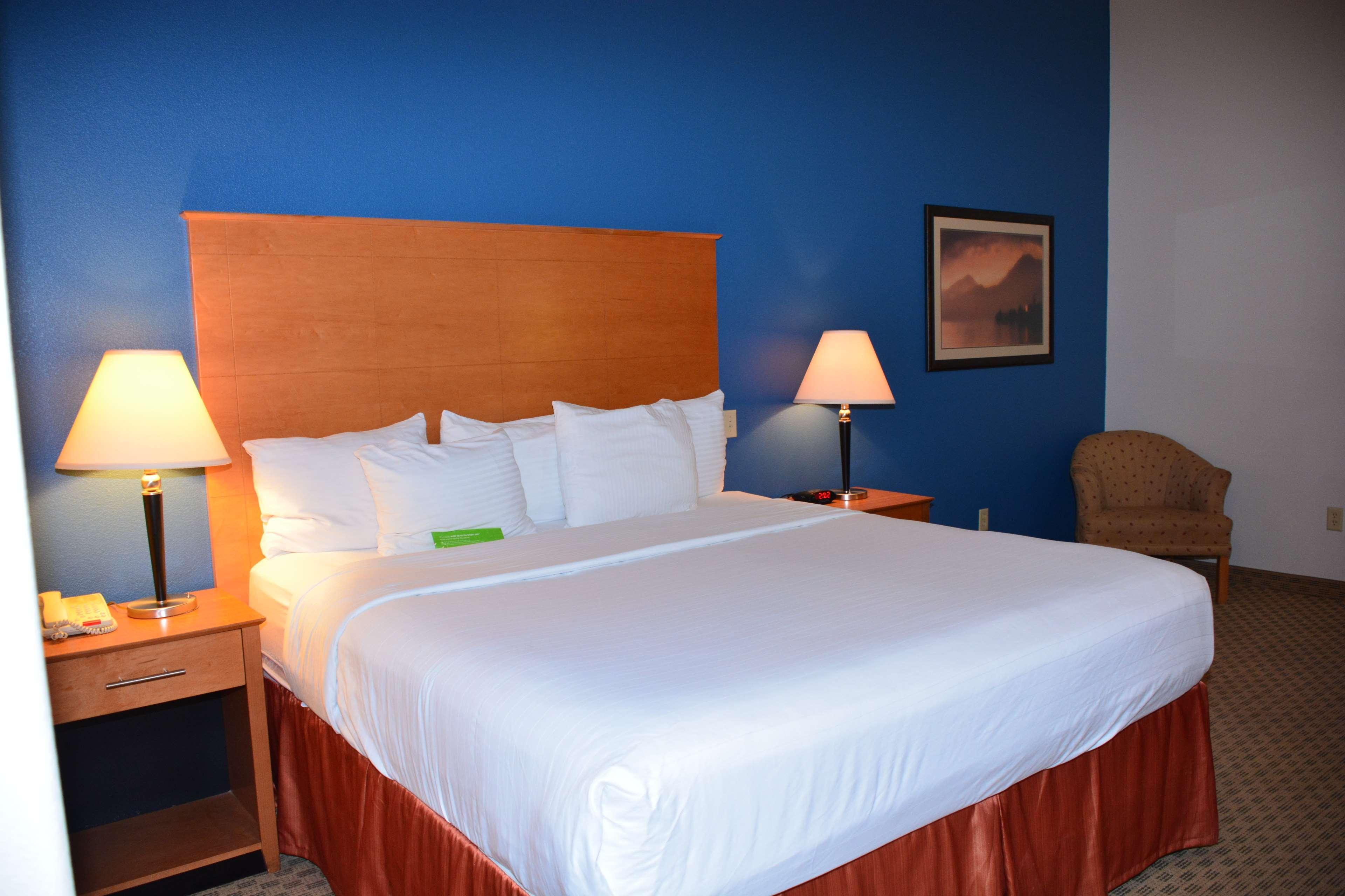 Baymont Inn & Suites Brenham Extérieur photo