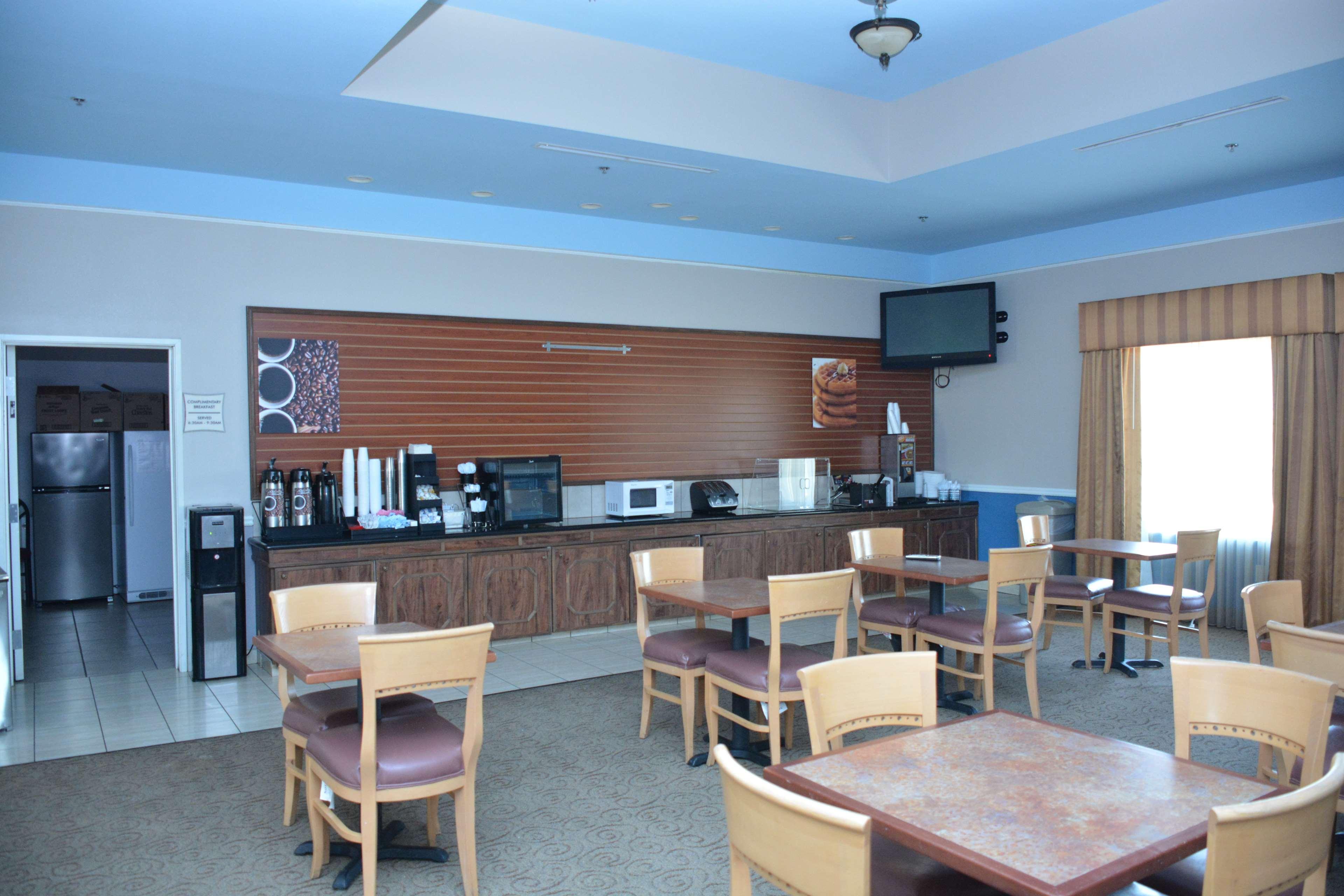 Baymont Inn & Suites Brenham Extérieur photo