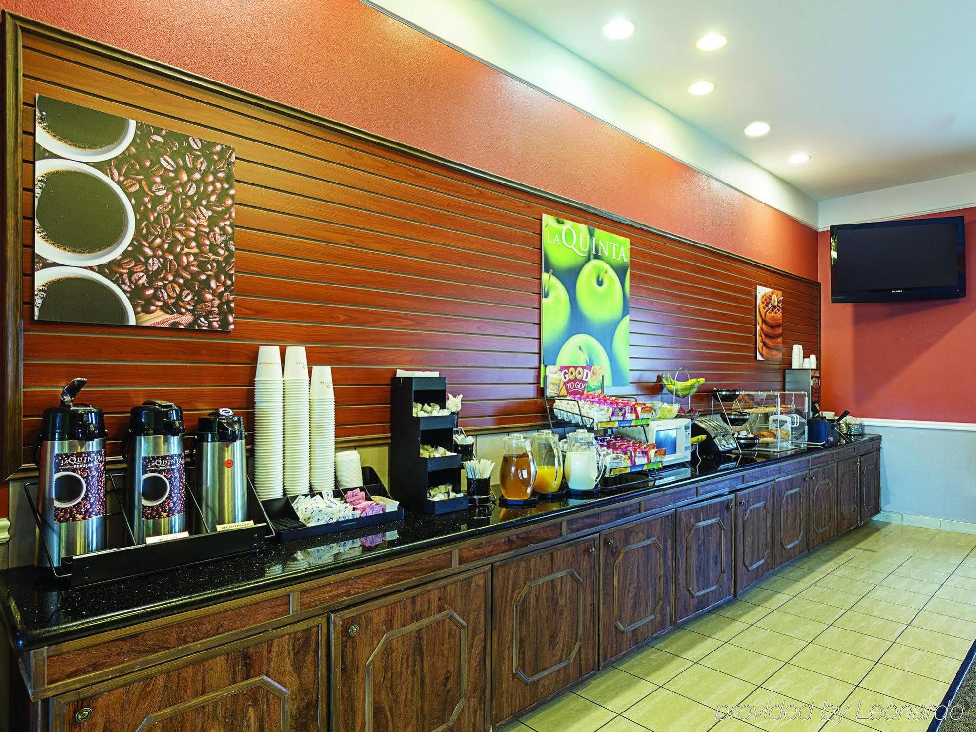 Baymont Inn & Suites Brenham Extérieur photo